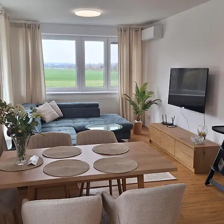Nežárka Apartamento *